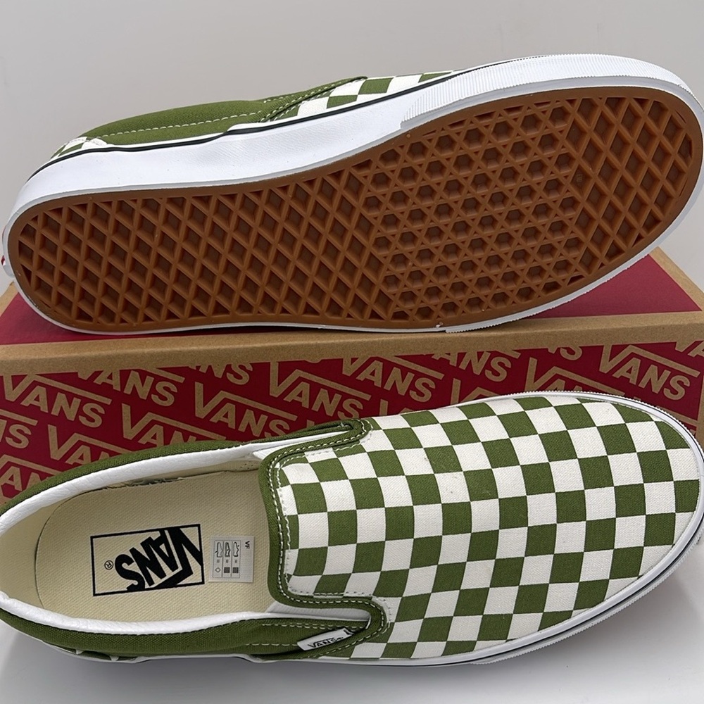 Vans Men’s Classic Slip-On Color Theory Checkerboard
VN000D03CIB
Sneakers - Picture 5 of 16